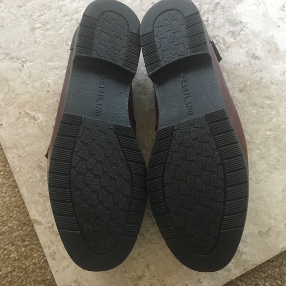 EASTLAND Cognac lthr loafers w/kiltie detail - Picture 6 of 8